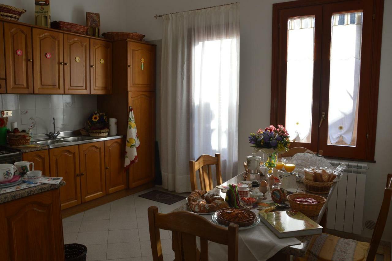 B&B Vicolo Del Chiostro Aci Sant'Antonio Exterior photo
